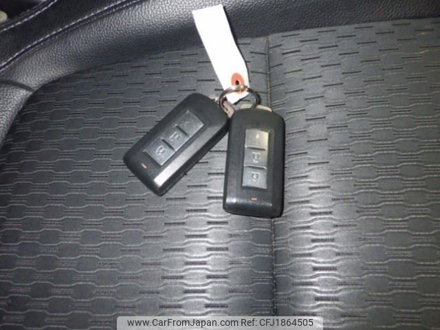 mitsubishi outlander-phev 2014 CFJ1864505 image 2