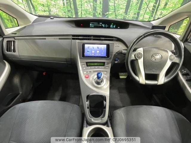 toyota prius 2013 -TOYOTA--Prius DAA-ZVW30--ZVW30-1705004---TOYOTA--Prius DAA-ZVW30--ZVW30-1705004- image 2