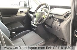toyota voxy 2009 CFJ1818307