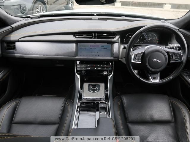 jaguar xf 2018 quick_quick_JB2XC_SAJBB4AX7KCY74595 image 2