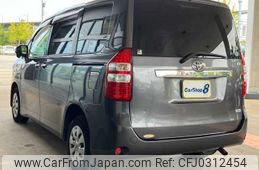 toyota noah 2012 TE1963