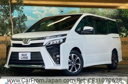 toyota voxy 2017 -TOYOTA--Voxy DBA-ZRR80W--ZRR80-0372085---TOYOTA--Voxy DBA-ZRR80W--ZRR80-0372085-