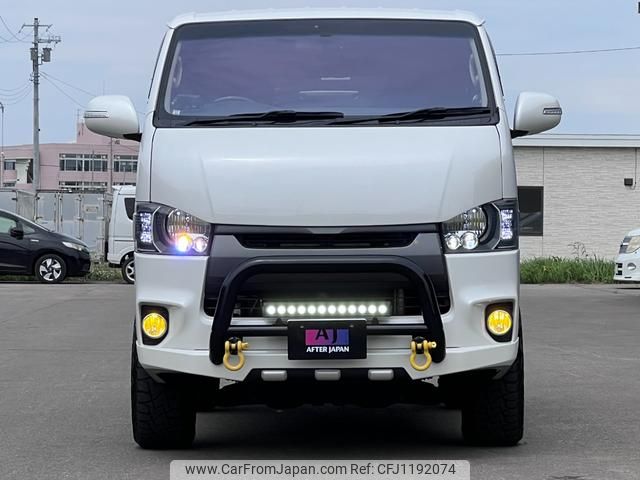 toyota regiusace-van 2014 GOO_JP_700030313530250521001 image 2