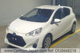 toyota aqua 2015 quick_quick_DAA-NHP10_6380131