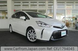 toyota prius-α 2016 CFJ1794045