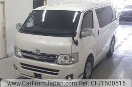 toyota regiusace-van 2013 CFJ1500516