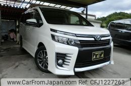toyota voxy 2017 quick_quick_ZRR80W_ZRR80-0292719