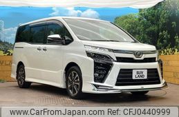 toyota voxy 2018 -TOYOTA--Voxy ZRR80W--0443797---TOYOTA--Voxy ZRR80W--0443797-