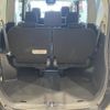 toyota noah 2016 quick_quick_ZRR80G_0247949 image 10