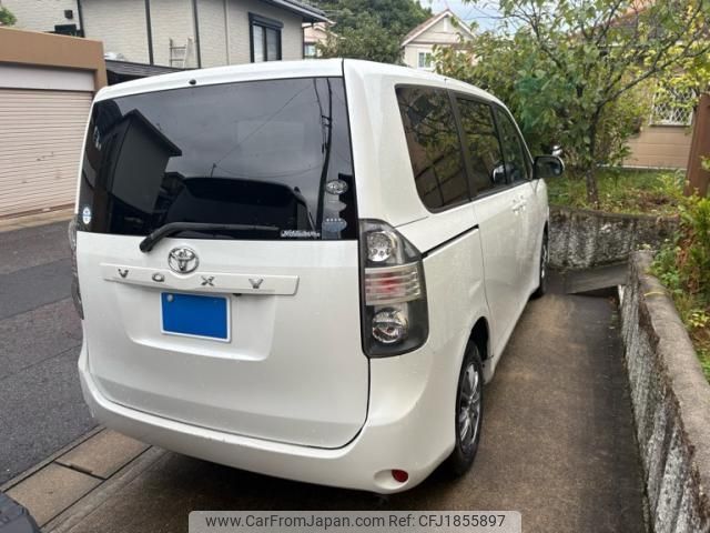 toyota voxy 2009 CFJ1855897 image 2