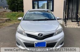 toyota vitz 2011 CFJ1786806