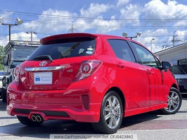 toyota vitz 2011 CFJ0423862 image 2