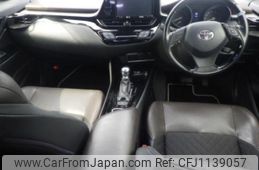 toyota c-hr 2018 NIKYO_RS94874