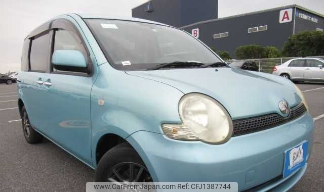 toyota sienta 2006 CFJ1387744 image 1