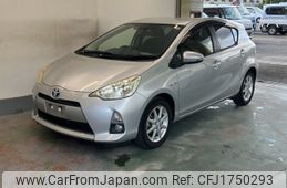 toyota aqua 2012 CFJ1750293