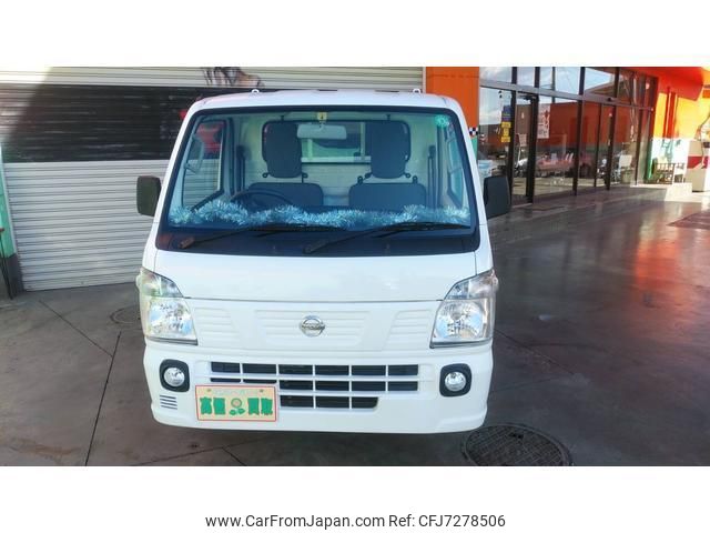 Nissan nt100 clipper