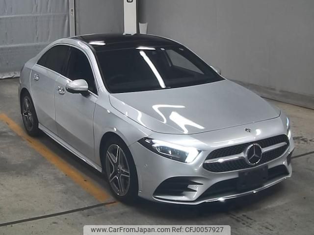 mercedes-benz a-class 2019 quick_quick_5BA-177147M_WDD1771472W003192 image 1