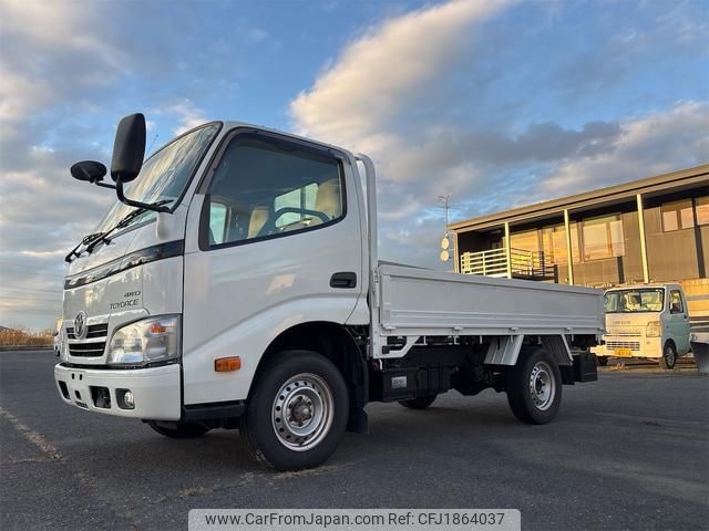toyota dyna-truck 2015 CFJ1864037 image 1