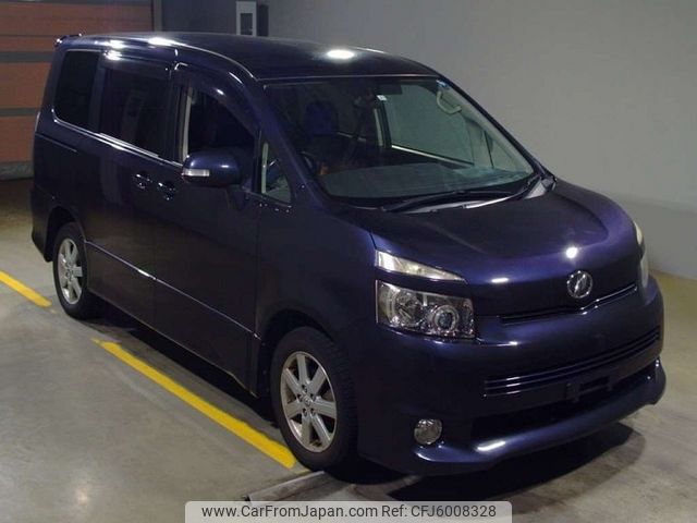 Toyota voxy 2008