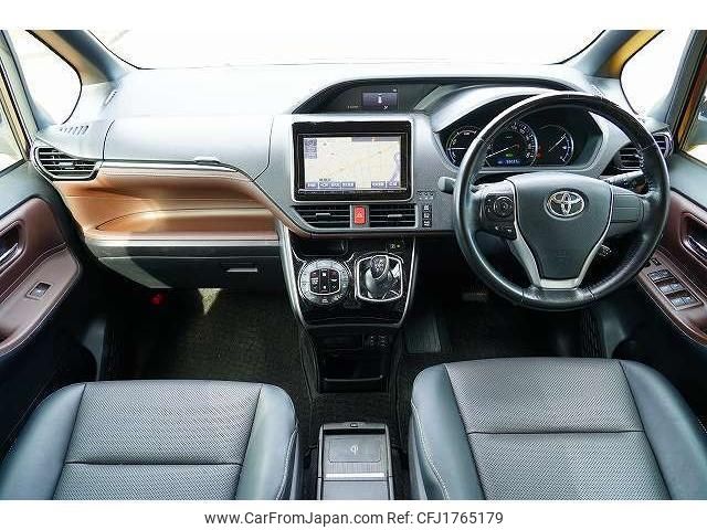 toyota esquire 2015 CFJ1765179 image 2