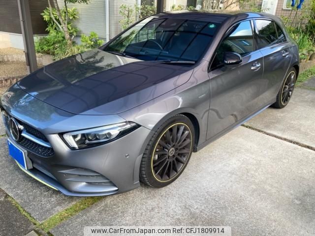 mercedes-benz a-class 2018 CFJ1809914 image 2