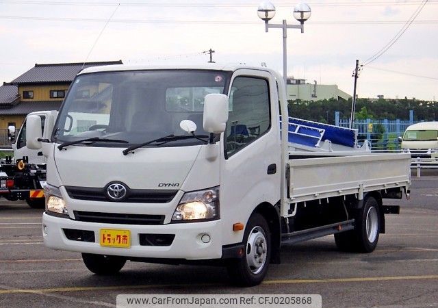 toyota dyna-truck 2014 REALMOTOR_N9024070022F-90 image 2