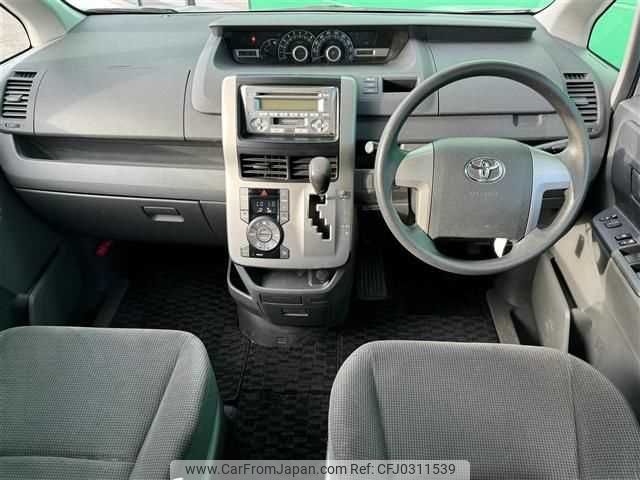 toyota voxy 2007 TE2893 image 2