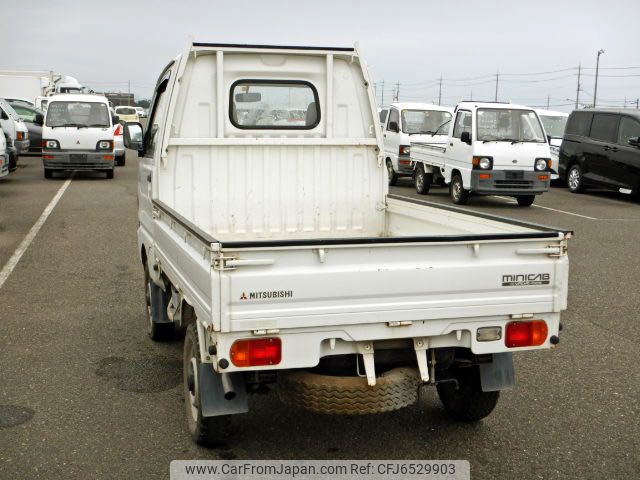 mitsubishi minicab-truck 1994 No.13178 image 2