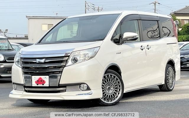 toyota noah 2015 GOO_JP_700050301430240528003 image 1