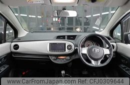 toyota vitz 2013 TE4814