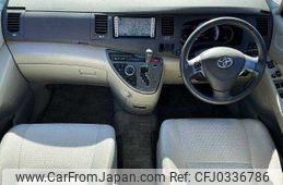 toyota isis 2010 504928-925142