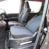 toyota voxy 2018 -TOYOTA--Voxy ZRR80W--0460042---TOYOTA--Voxy ZRR80W--0460042- image 5