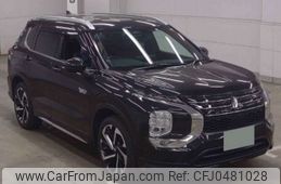 mitsubishi outlander-phev 2023 -MITSUBISHI 【帯広 300ﾇ8223】--Outlander PHEV 5LA-GN0W--GN0W-0303481---MITSUBISHI 【帯広 300ﾇ8223】--Outlander PHEV 5LA-GN0W--GN0W-0303481-