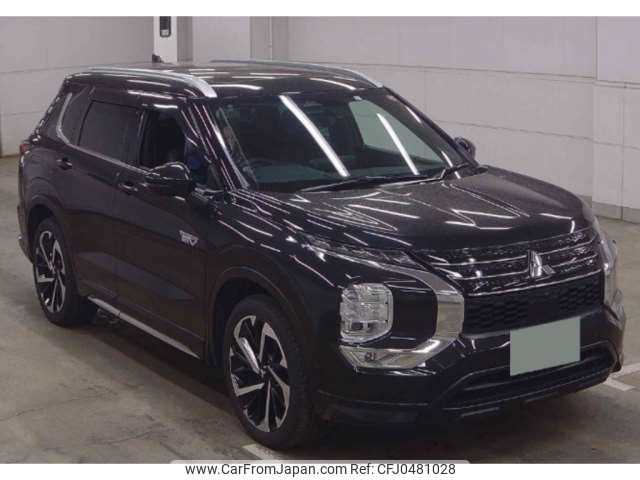 mitsubishi outlander-phev 2023 -MITSUBISHI 【帯広 300ﾇ8223】--Outlander PHEV 5LA-GN0W--GN0W-0303481---MITSUBISHI 【帯広 300ﾇ8223】--Outlander PHEV 5LA-GN0W--GN0W-0303481- image 1