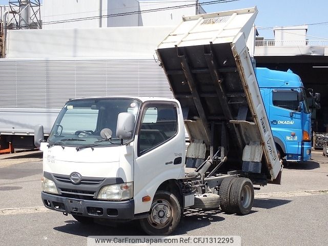 hino dutro 2012 -HINO--Hino Dutoro TKG-XZC610T--XZC610-0002018---HINO--Hino Dutoro TKG-XZC610T--XZC610-0002018- image 1