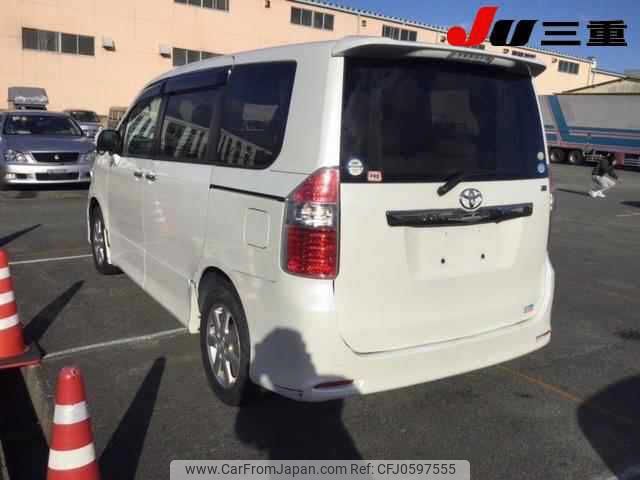 toyota noah 2008 -TOYOTA--Noah ZRR70W--0147488---TOYOTA--Noah ZRR70W--0147488- image 2