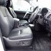 toyota land-cruiser-prado 2021 25431613 image 22