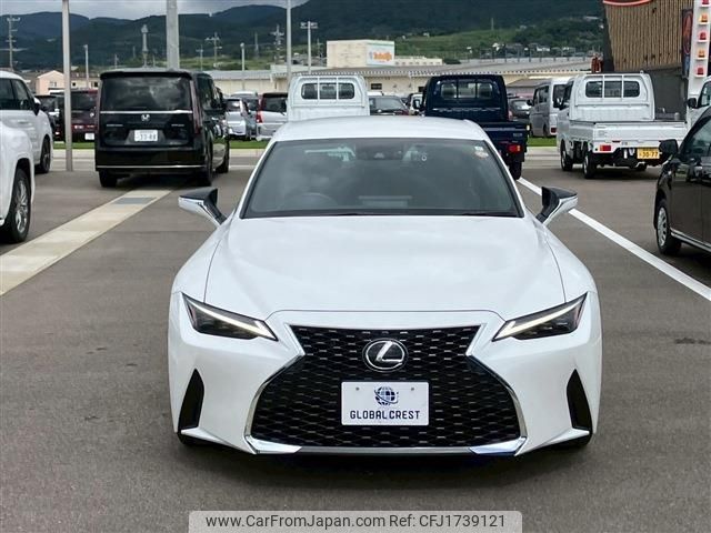 lexus is 2023 CFJ1739121 image 2