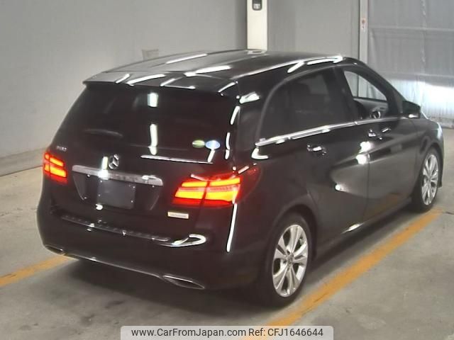 mercedes-benz b-class 2018 CFJ1646644 image 2