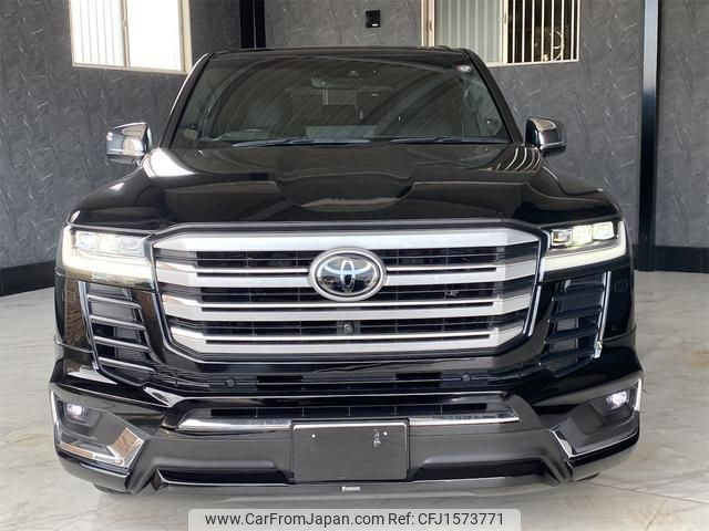 toyota land-cruiser 2023 CFJ1573771 image 2