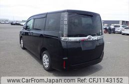 toyota voxy 2014 NIKYO_EA74139