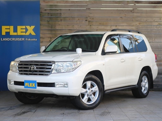 car_9edb980f-c789-4e66-9e4f-