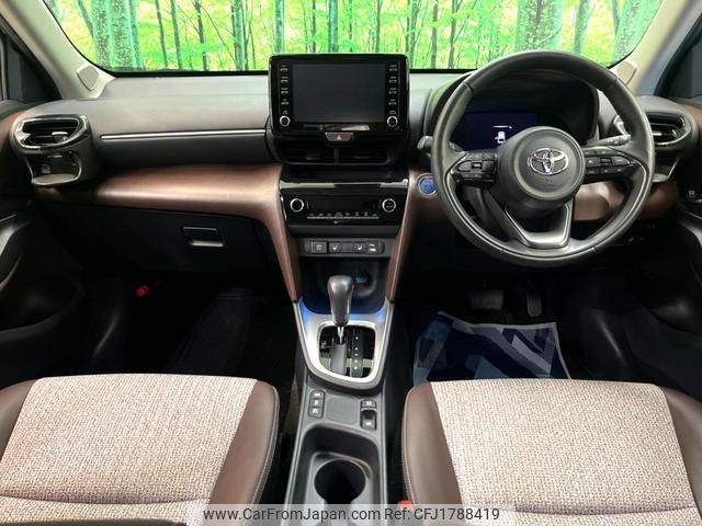 toyota yaris-cross 2022 CFJ1788419 image 2