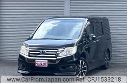 honda stepwagon-spada 2013 CFJ1533218