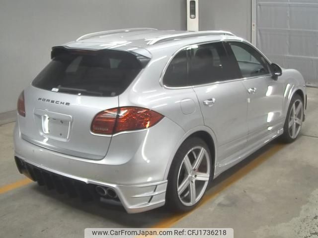 porsche cayenne 2010 CFJ1736218 image 2