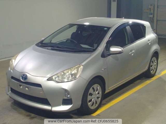 toyota aqua 2013 -TOYOTA--AQUA DAA-NHP10--NHP10-2176373---TOYOTA--AQUA DAA-NHP10--NHP10-2176373- image 1