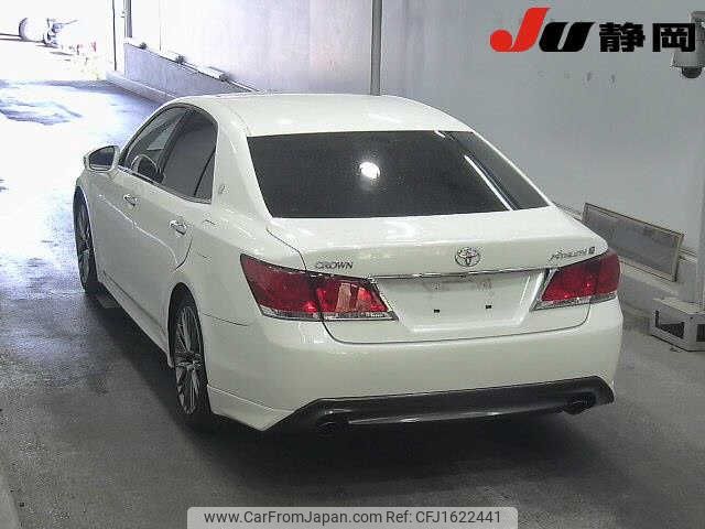 toyota crown 2013 CFJ1622441 image 2