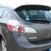 mazda axela 2010 CFJ1744797 image 2