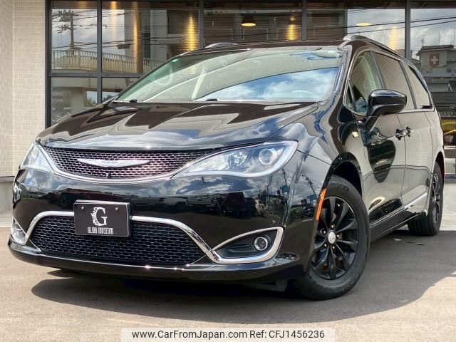chrysler pacifica 2017 quick_quick_fumei_2C4RC1BG7HR530532 image 1