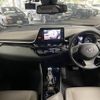 toyota c-hr 2020 quick_quick_6AA-ZYX11_ZYX11-2019078 image 2